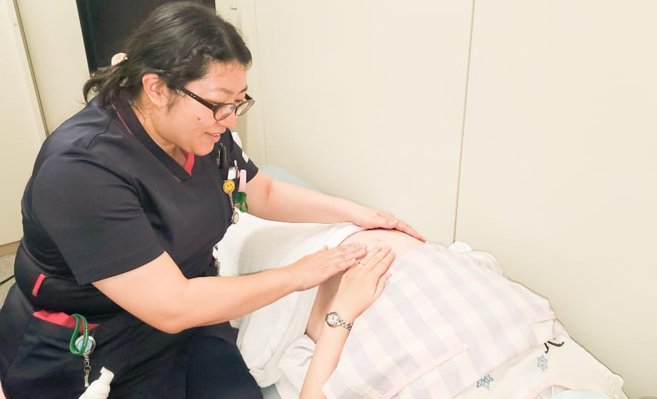 院内助産を担当する助産師